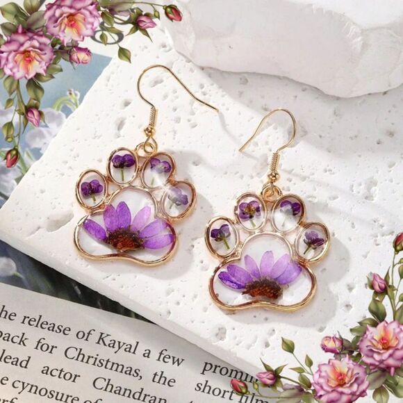 Preserved Dried Flower Handmade Resin Flower
 Paw print drop Earrings - Picture 1 of 8